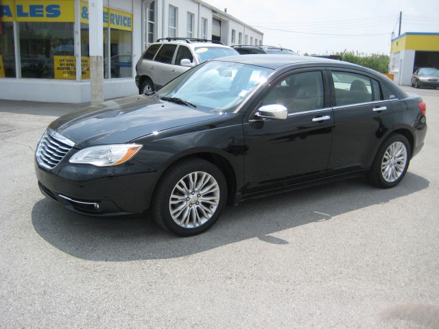 Chrysler 200 2011 photo 4