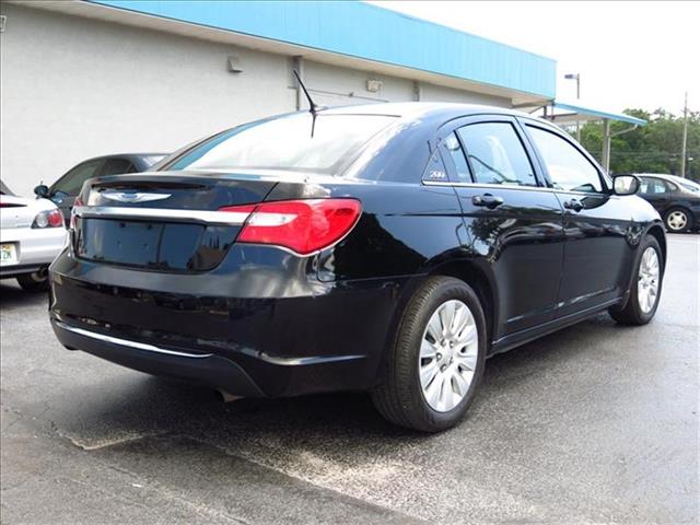 Chrysler 200 2012 photo 4