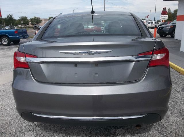 Chrysler 200 2012 photo 3