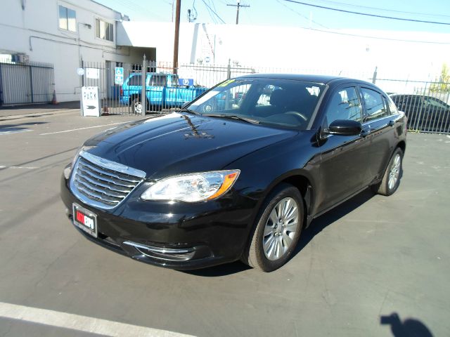 Chrysler 200 2012 photo 3