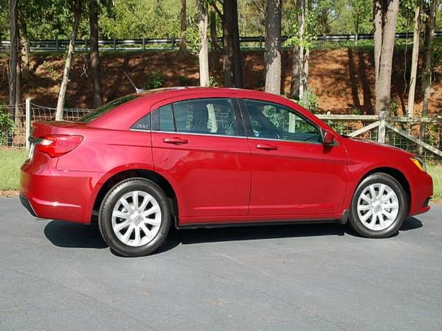 Chrysler 200 2012 photo 5