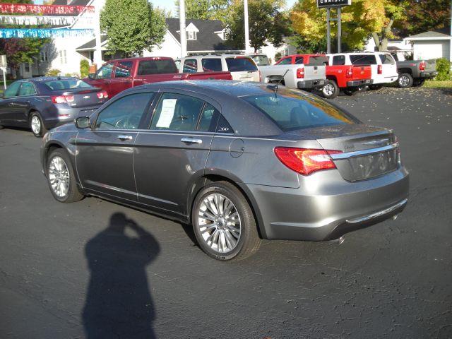 Chrysler 200 2012 photo 3