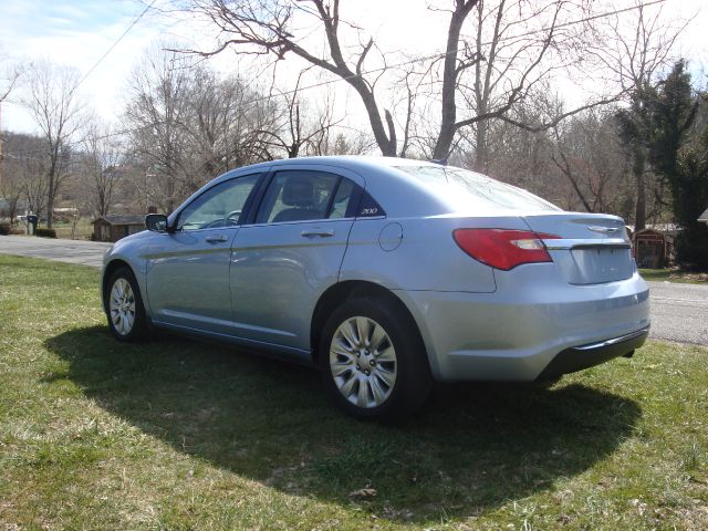 Chrysler 200 2012 photo 9