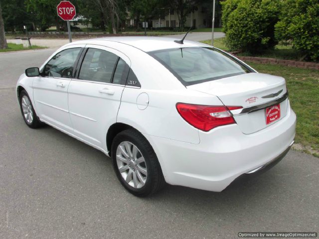 Chrysler 200 2012 photo 4