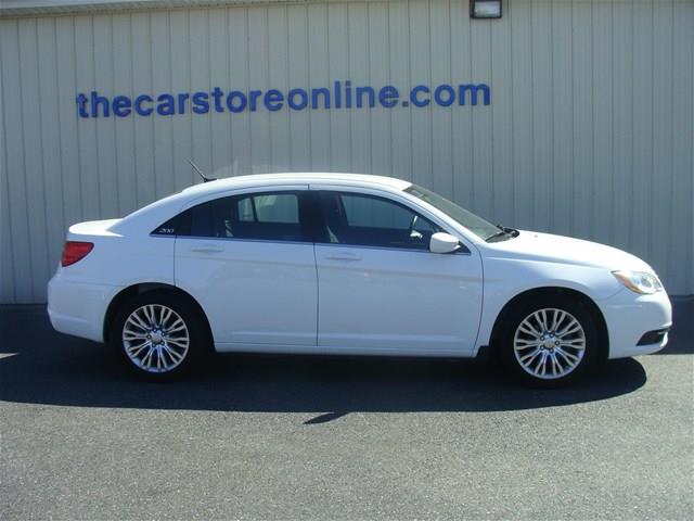 Chrysler 200 Elk Conversion Van Sedan