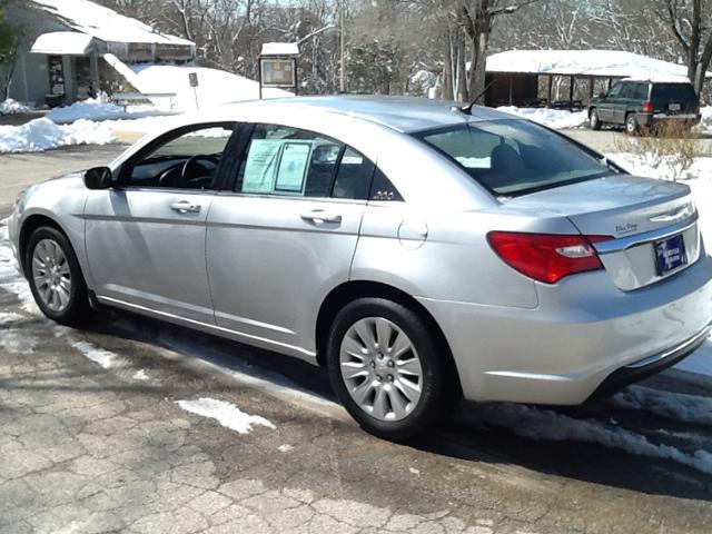 Chrysler 200 2012 photo 19