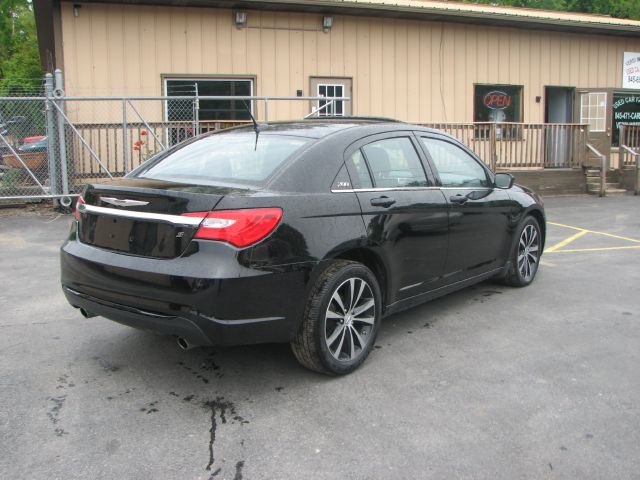 Chrysler 200 2012 photo 18