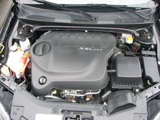 Chrysler 200 2012 photo 6