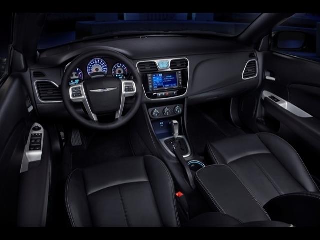 Chrysler 200 2012 photo 3