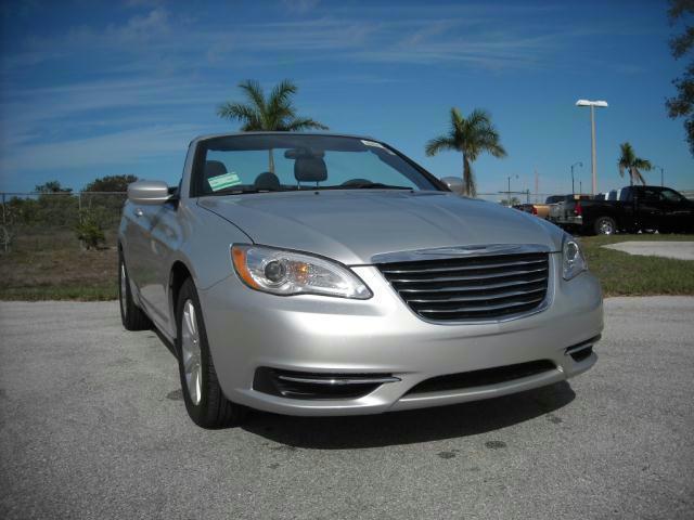 Chrysler 200 2012 photo 4