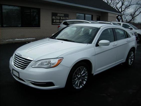 Chrysler 200 2012 photo 7