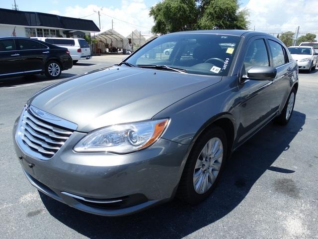 Chrysler 200 2012 photo 3