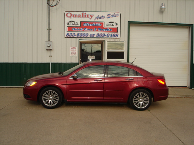 Chrysler 200 SLT 25 Sedan