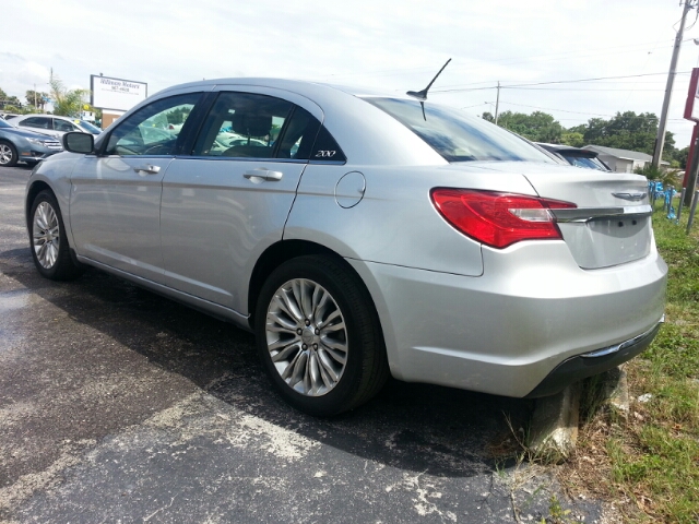 Chrysler 200 2012 photo 15