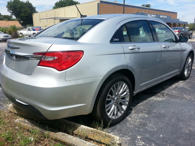 Chrysler 200 2012 photo 5