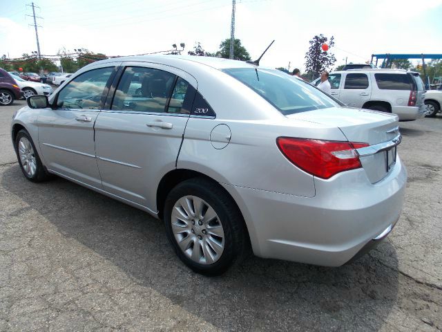 Chrysler 200 2012 photo 4