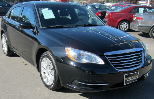 Chrysler 200 2012 photo 2