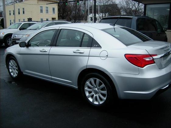 Chrysler 200 3.5 Sedan