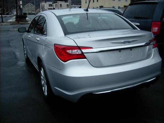 Chrysler 200 2012 photo 4