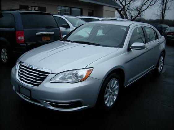 Chrysler 200 2012 photo 6