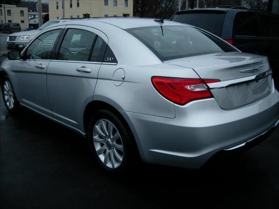 Chrysler 200 2012 photo 7