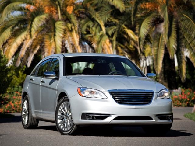 Chrysler 200 2013 photo 1