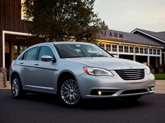 Chrysler 200 2013 photo 3