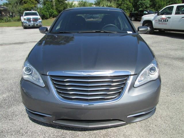 Chrysler 200 2013 photo 3