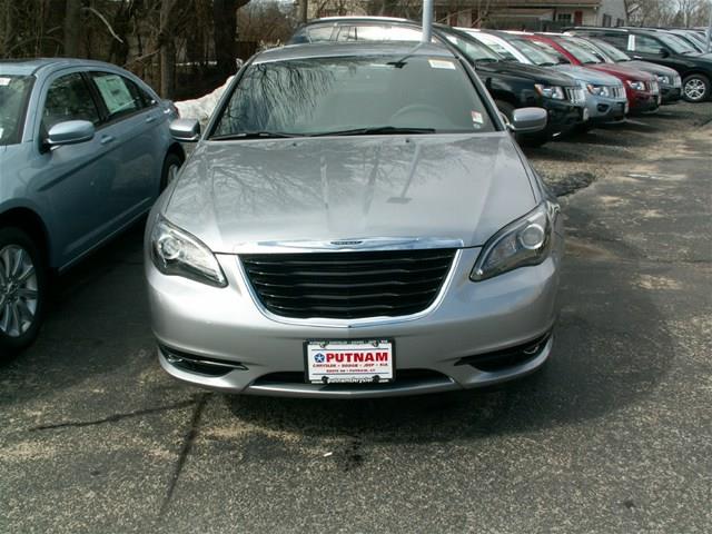 Chrysler 200 2013 photo 4