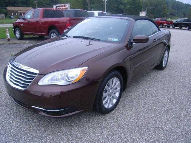 Chrysler 200 2013 photo 1