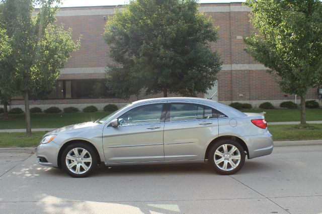 Chrysler 200 2013 photo 4