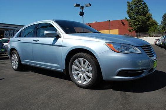 Chrysler 200 2013 photo 4