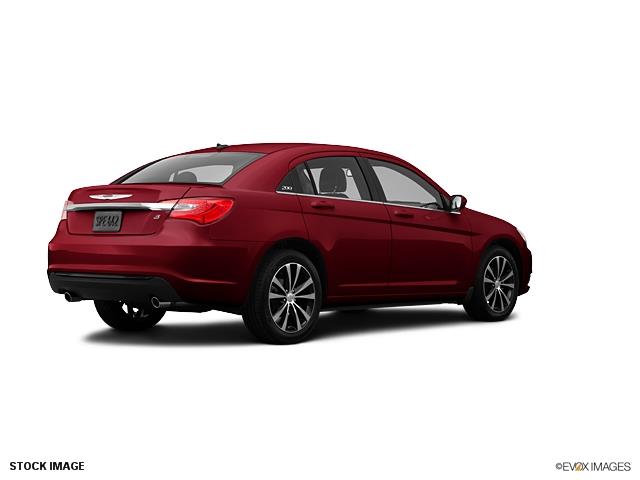 Chrysler 200 2013 photo 3