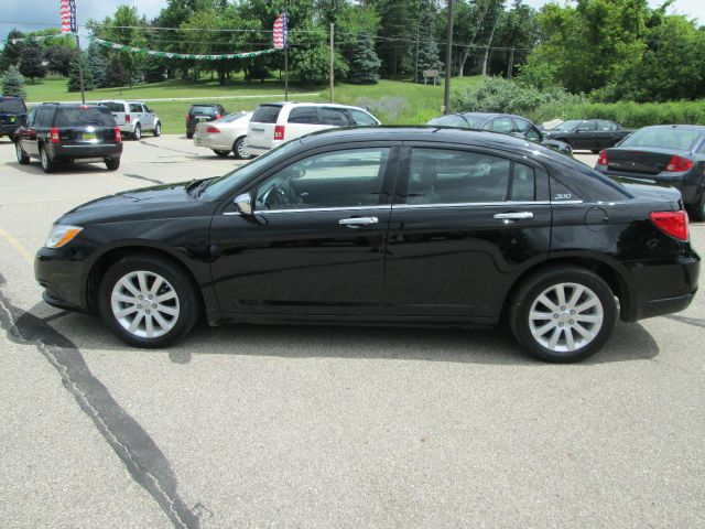 Chrysler 200 2013 photo 1