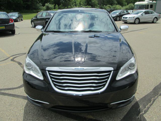 Chrysler 200 2013 photo 4