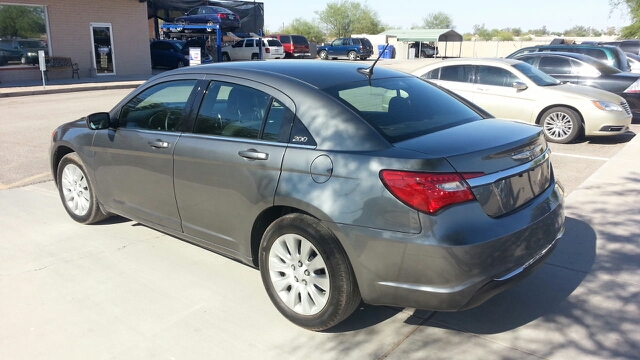 Chrysler 200 2013 photo 13