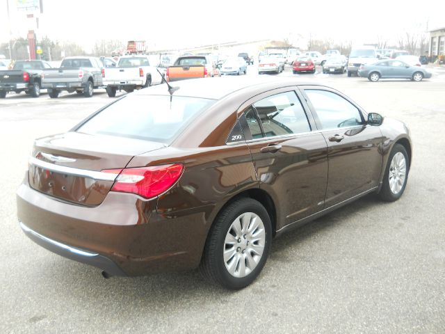 Chrysler 200 2013 photo 1