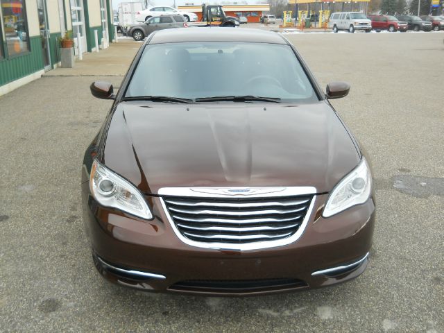 Chrysler 200 2013 photo 3