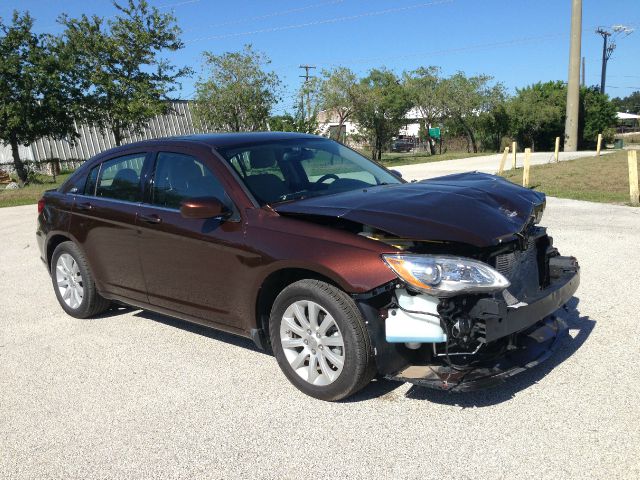 Chrysler 200 2013 photo 3