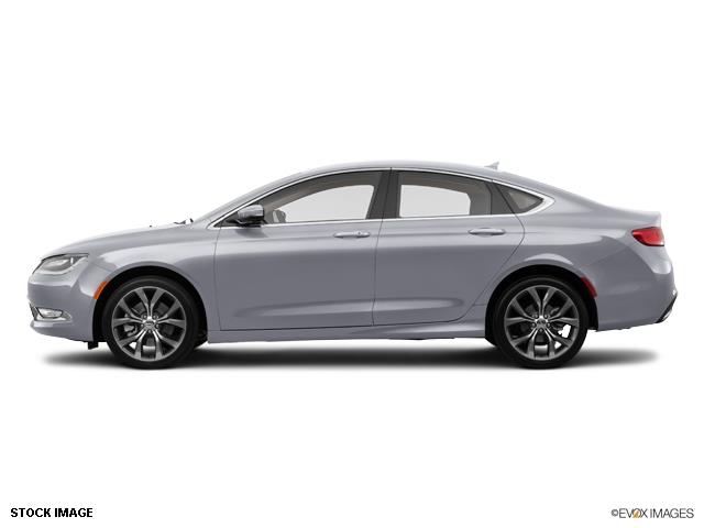 Chrysler 200 2015 photo 2