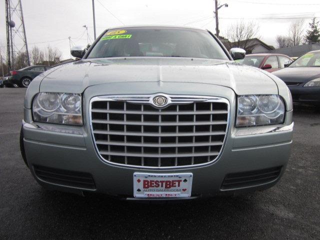 Chrysler 300 2005 photo 3