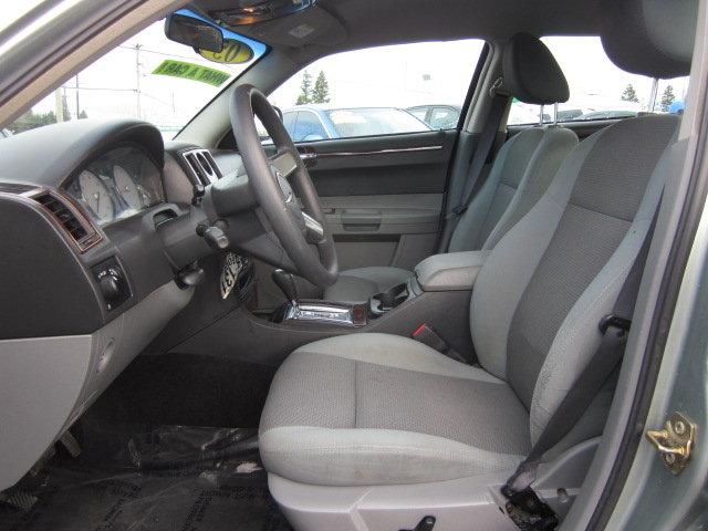 Chrysler 300 2005 photo 5