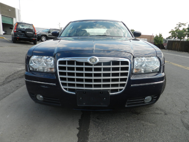 Chrysler 300 SLT 25 Sedan