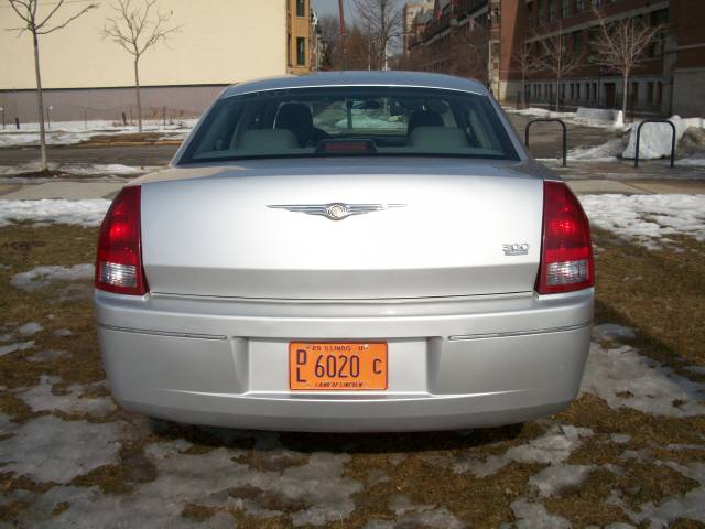 Chrysler 300 2005 photo 4