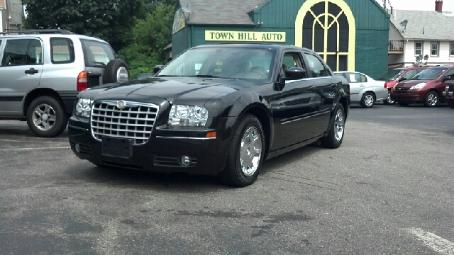 Chrysler 300 2005 photo 3