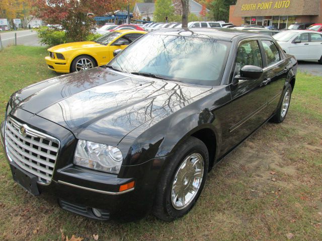 Chrysler 300 2005 photo 4