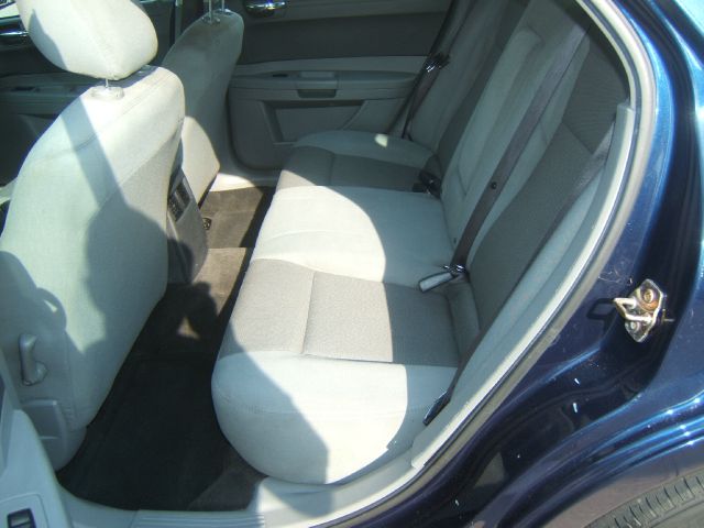 Chrysler 300 2005 photo 4