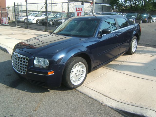 Chrysler 300 2005 photo 9