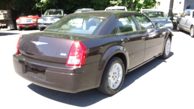 Chrysler 300 2005 photo 10