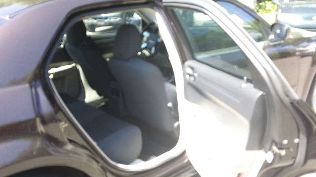 Chrysler 300 2005 photo 11